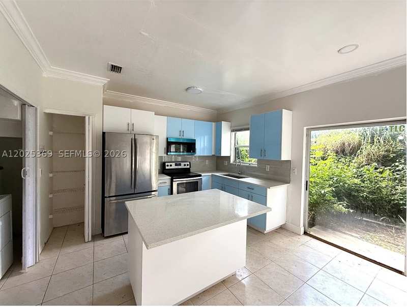 2 bedroom Townhouse at 1512 SE 31st Ct 1512, Venetia Grove, Homestead — photo 1