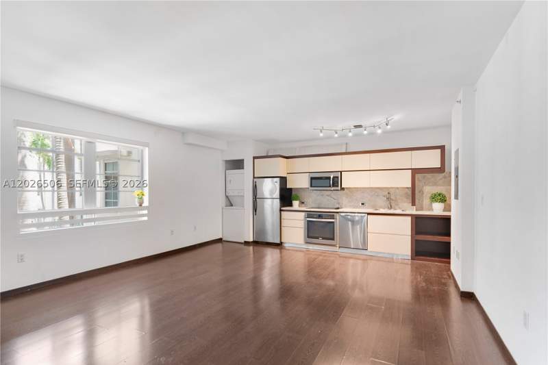 1 bedroom Condominium at 435 21st St 212, Artecity Governor Condo, Miami Beach — photo 4