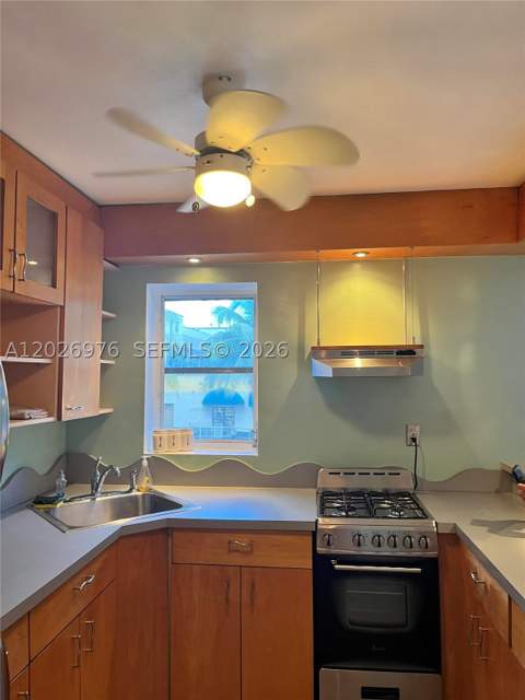 240 Collins Ave 2B, Miami Beach FL - photo 10 of 15