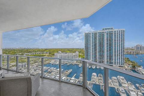 17111 Biscayne Blvd 1405/07, North Miami Beach FL - photo 16 of 37