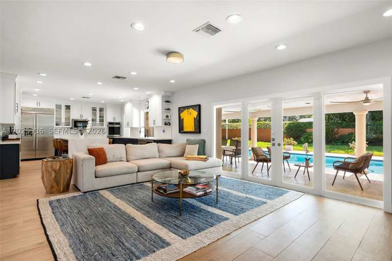 4 bedroom SingleFamilyResidence at 15421 SW 79th Ave, Stonehaven South, Palmetto Bay — photo 1