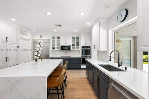 15421 SW 79th Ave, Palmetto Bay FL - photo 14 of 54