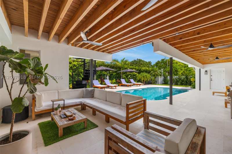 4 bedroom SingleFamilyResidence at 4730 SW 89th Ave, Dan-Mar Heights, Miami — photo 1