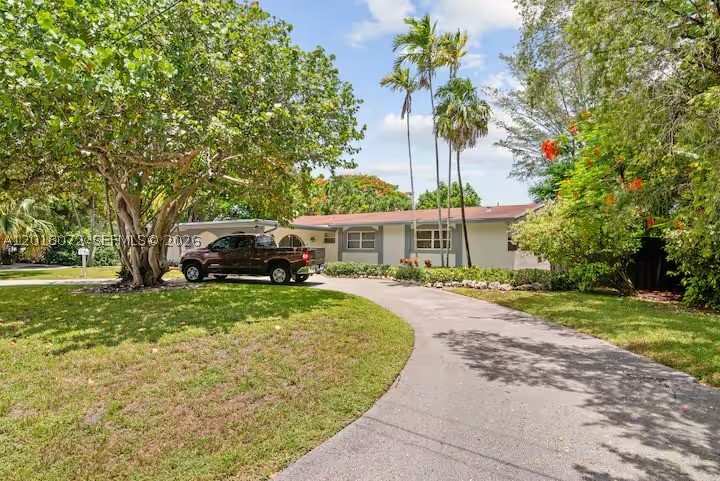 3 bedroom SingleFamilyResidence at 13325 SW 84th Ave, Howard Pines, Pinecrest — photo 1