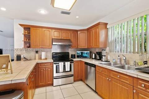 13325 SW 84th Ave, Pinecrest FL - photo 19 of 55