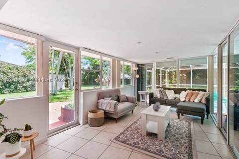 13325 SW 84th Ave, Pinecrest FL - photo 24 of 55