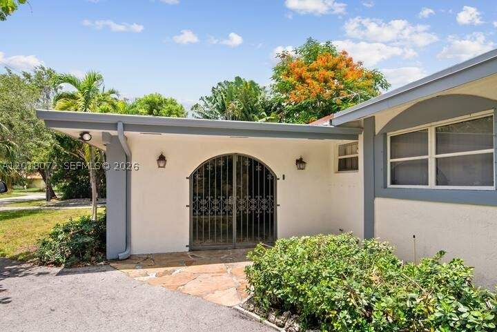 3 bedroom SingleFamilyResidence at 13325 SW 84th Ave, Howard Pines, Pinecrest — photo 3