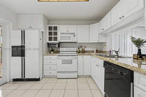 15033 SW 110th Ter, Miami FL - photo 10 of 38