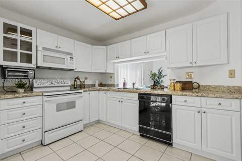 15033 SW 110th Ter, Miami FL - photo 9 of 38