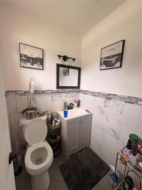 1100 NW 110th St, Miami FL - photo 10 of 29
