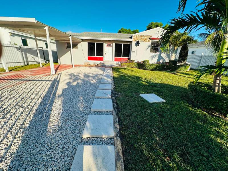 4 bedroom SingleFamilyResidence at 4315 NW 11th Court, W Buena Vista Cen, Miami — photo 3