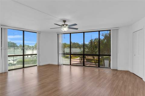 13951 Kendale Lakes Cir 208A, Miami FL - photo 20 of 45