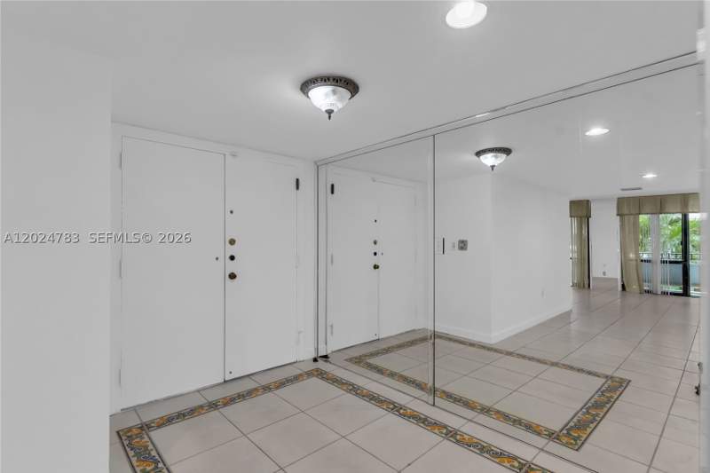 3 bedroom Condominium at 13951 Kendale Lakes Cir 208A, Towers Of Kendale Lakes C, Miami — photo 3