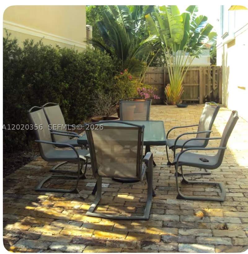 5 bedroom SingleFamilyResidence at 14475 SW 40th St, Sarco Sub, Miami — photo 3