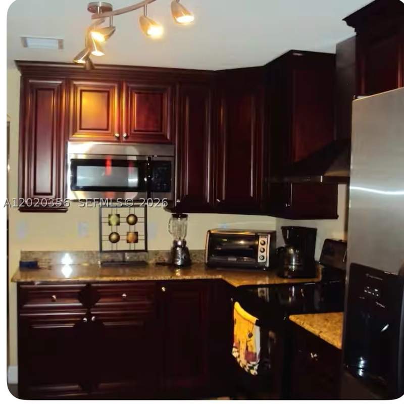 5 bedroom SingleFamilyResidence at 14475 SW 40th St, Sarco Sub, Miami — photo 5