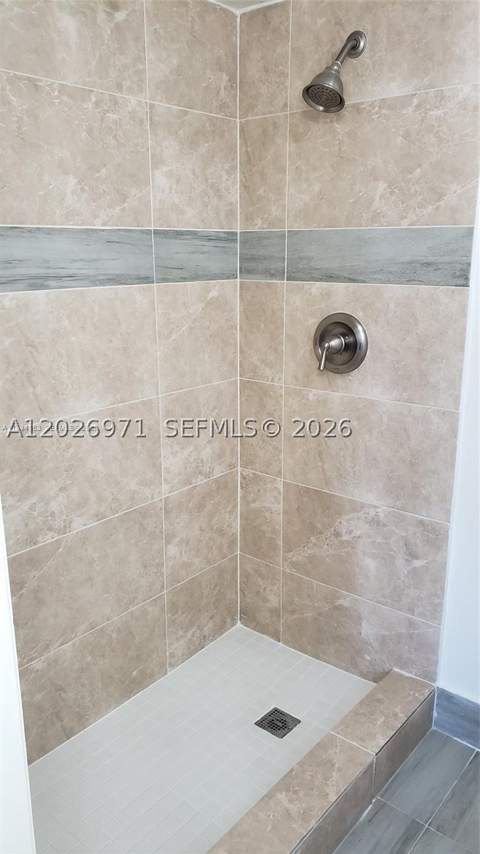 1325 W 68th St 214, Hialeah FL - photo 22 of 29