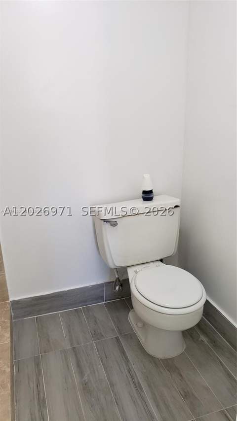 1325 W 68th St 214, Hialeah FL - photo 24 of 29