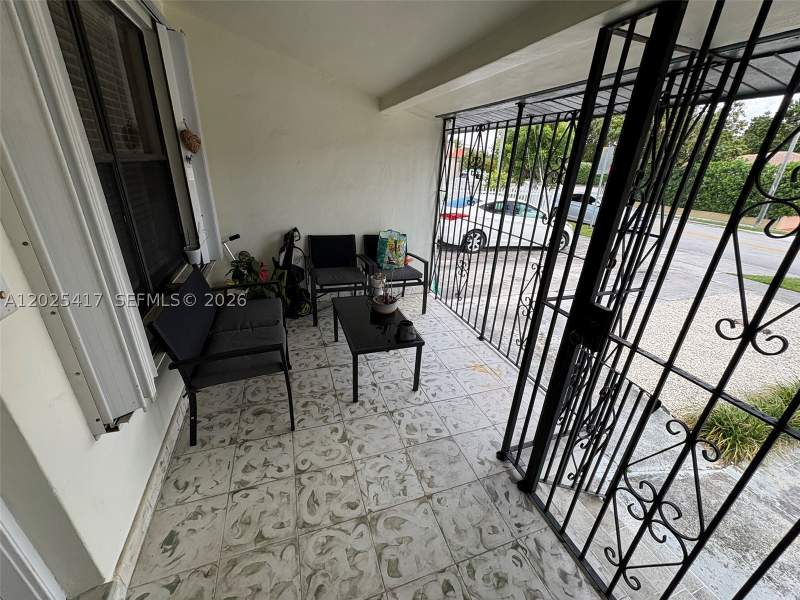 4 bedroom SingleFamilyResidence at 1680 SW 14th Ter, Seville, Miami — photo 5