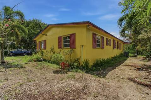 25800 SW 199th Ave, Homestead FL - photo 15 of 37