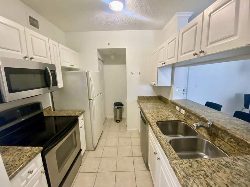 2 bedroom Condominium at 17100 N Bay Road 1911, Porto Bellagio Condo, Sunny Isles Beach — photo 5