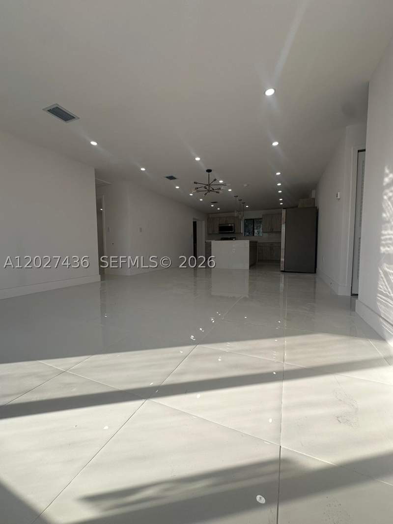 4 bedroom SingleFamilyResidence at 2041 NW 190th Ter, Windward Estates Sec 1, Miami Gardens — photo 3