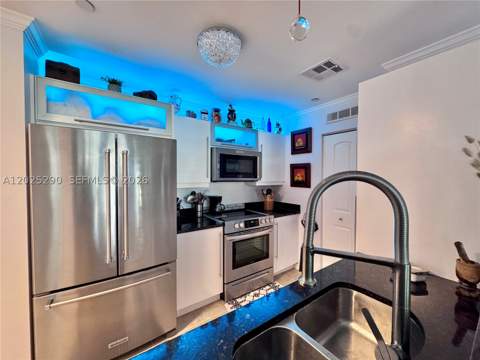 7355 SW 89th St 423N, Miami FL - photo 18 of 33