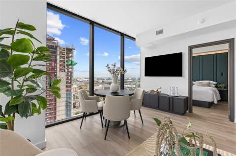 20 NE 11th St 2910, Miami FL - photo 13 of 49
