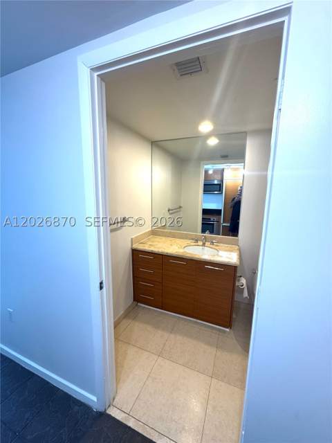 50 Biscayne Blvd 3303, Miami FL - photo 12 of 44