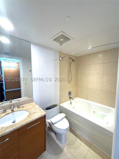 50 Biscayne Blvd 3303, Miami FL - photo 13 of 44