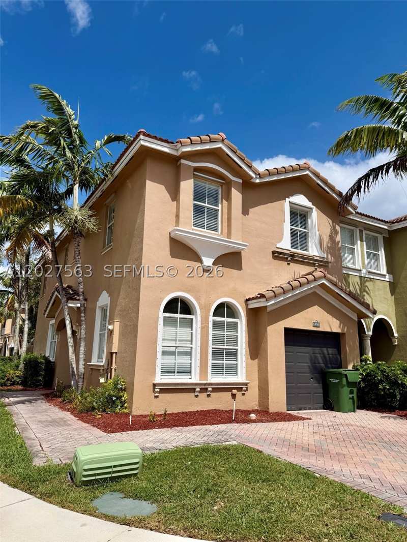 4 bedroom Townhouse at 1498 SE 25th Ave, Keys Garden, Homestead — photo 1