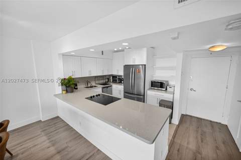 5700 Collins Ave 5J, Miami Beach FL - photo 13 of 43