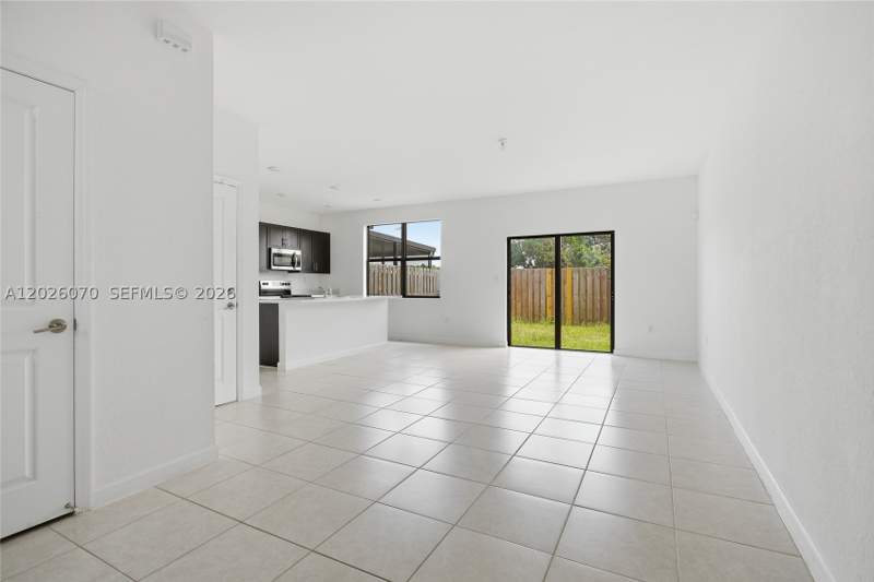 3 bedroom Townhouse at 10218 SW 231st Ln, Enclave South Phase 1, Cutler Bay — photo 5