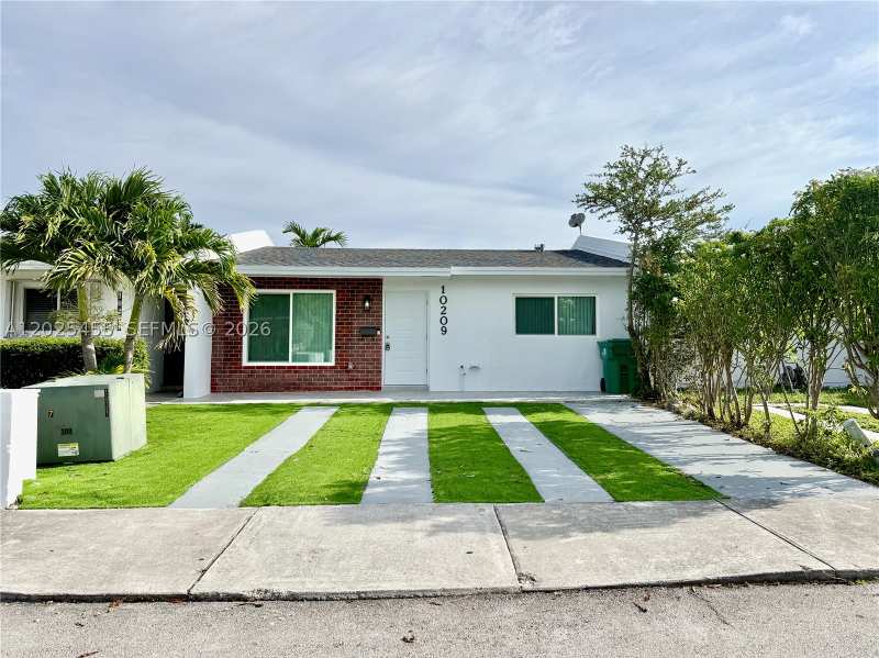 2 bedroom Villa at 10209 SW 20th Ter, Coral Haven Sec Two, Miami — photo 1