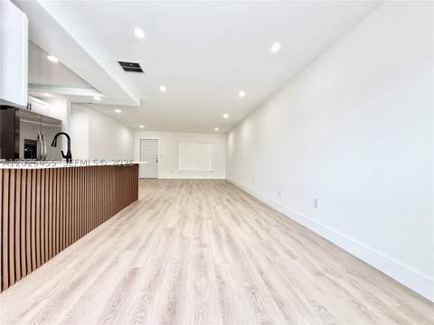 10209 SW 20th Ter, Miami FL - photo 6 of 22