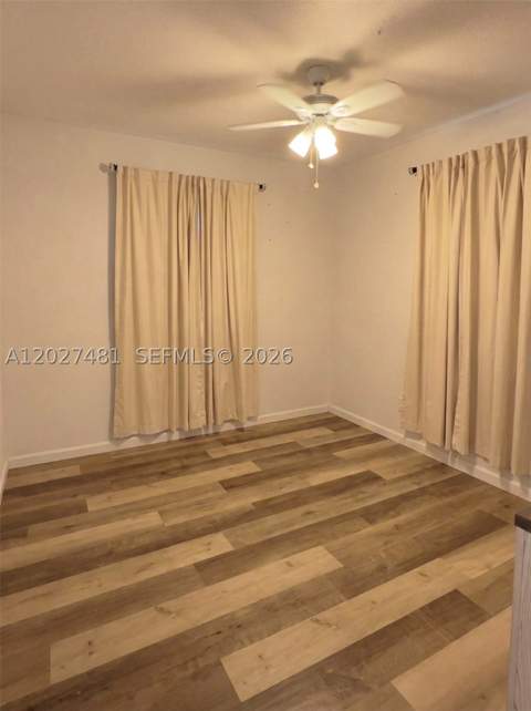 1300 NE 203rd St, Miami FL - photo 16 of 40