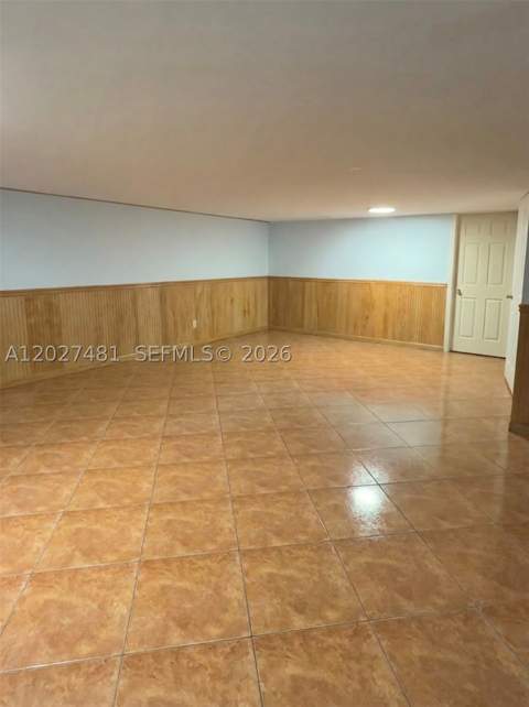 1300 NE 203rd St, Miami FL - photo 23 of 40