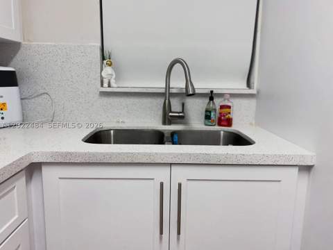 2775 W 52nd St 206, Hialeah FL - photo 24 of 28