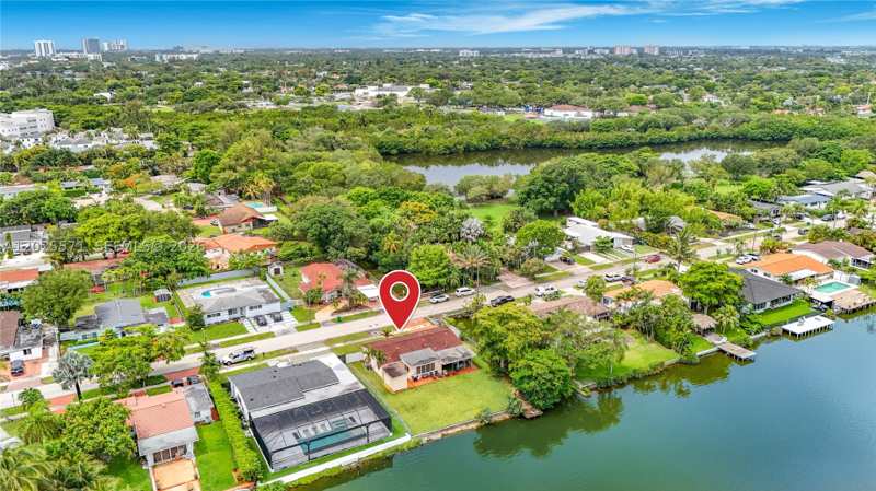 3 bedroom SingleFamilyResidence at 2501 NE 209th Ter, Sunswept Isle, Miami — photo 1