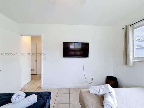 2501 NE 209th Ter, Miami FL - photo 23 of 47