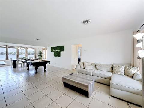 2501 NE 209th Ter, Miami FL - photo 8 of 47