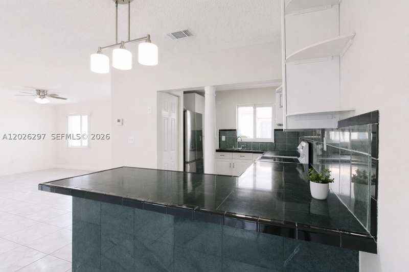 3 bedroom SingleFamilyResidence at 601 SW 116th ct, University Courts Sub, Sweetwater — photo 1