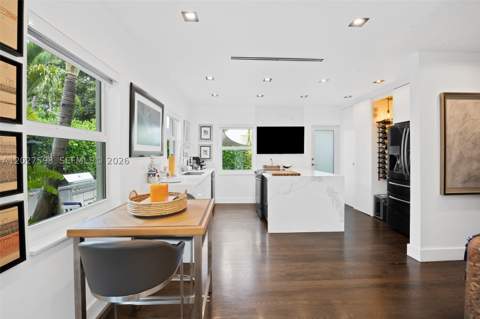39 Montilla Ave, Coral Gables FL - photo 8 of 33