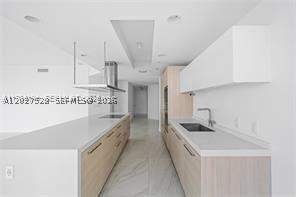 17111 Biscayne Blvd 1210, North Miami Beach FL - photo 12 of 68