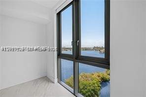 17111 Biscayne Blvd 1210, North Miami Beach FL - photo 15 of 68