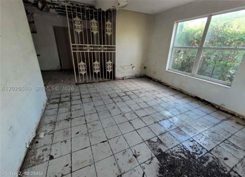 820 Curtiss Dr, Opa Locka FL - photo 9 of 23