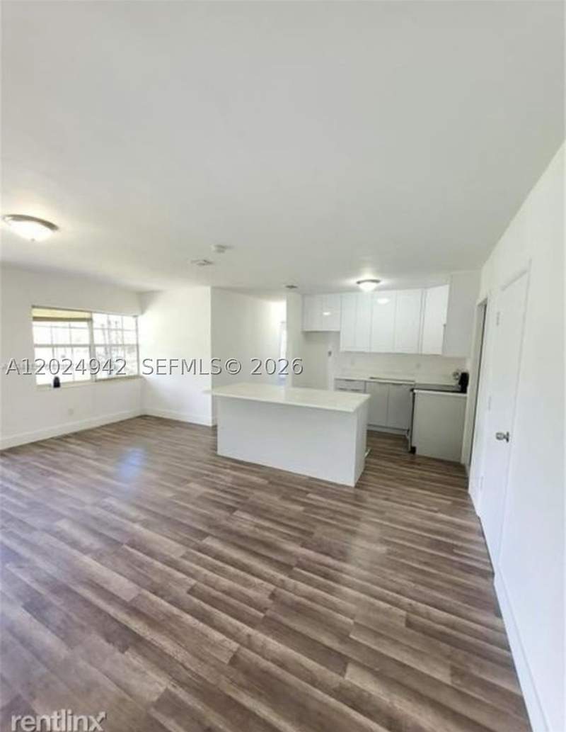 3 bedroom SingleFamilyResidence at 1770 NE 170th St, Fulford By Sea Sec E, North Miami Beach — photo 4