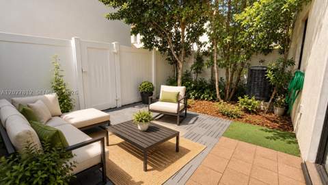 3342 W 104th Ter, Hialeah FL - photo 18 of 44