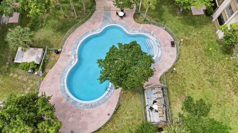 661 NE 195th Street 310, Miami FL - photo 17 of 19