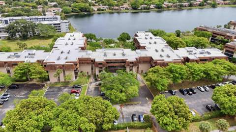 661 NE 195th Street 310, Miami FL - photo 19 of 19