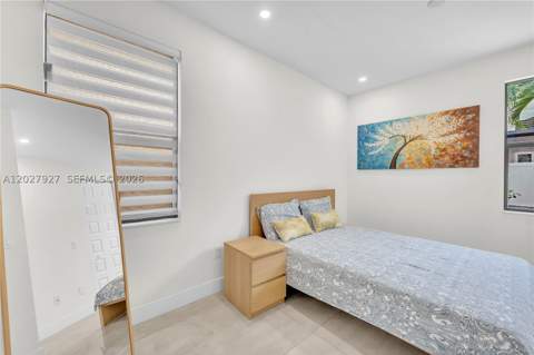 10250 NW 76th Ter, Doral FL - photo 16 of 37